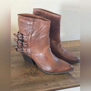 MILANO N6 Tan Made In Italy Leather 3 Buckles Booties Size 41 Tried On